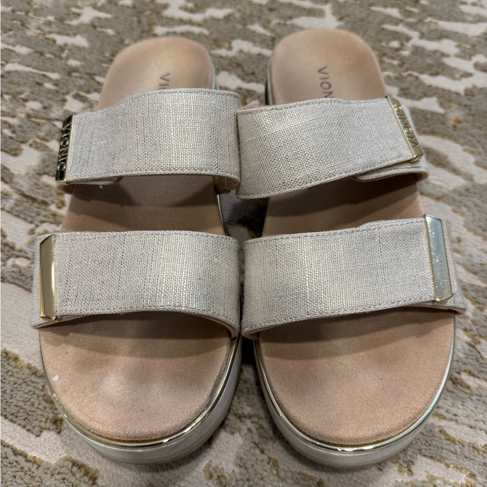 Vionic Cream with Metallic Comfort Sandals with Adjustable Straps